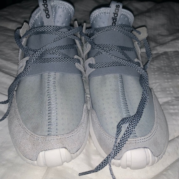 Adidas Tubular Radials - Picture 1 of 6